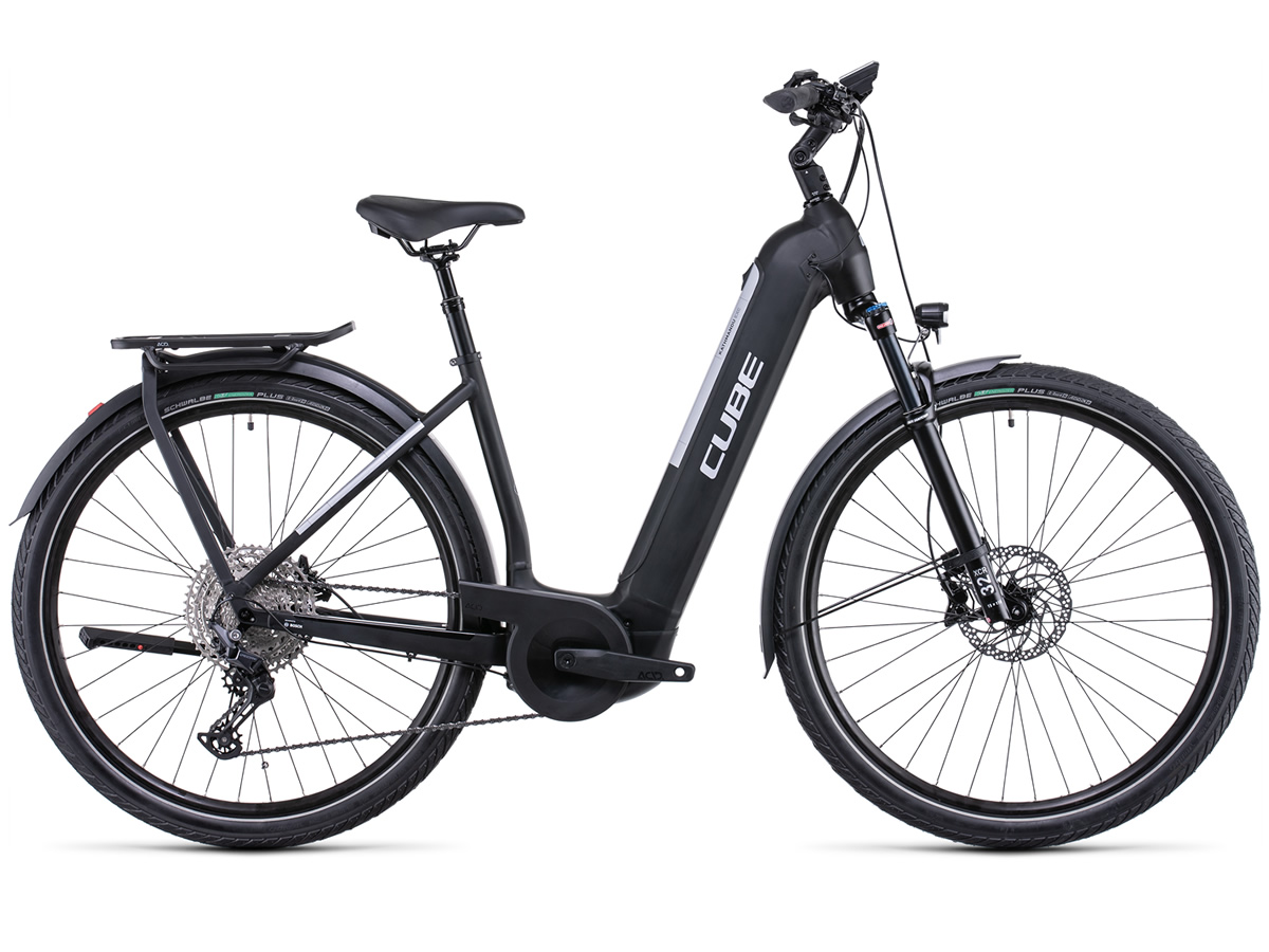 CUBE Kathmandu Hybrid EXS 750 black´n´silver Easy Entry 2022